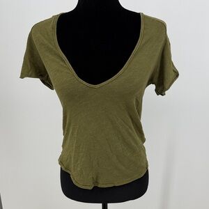 Free People Sunny Days Ahead V neck in avocado green size small